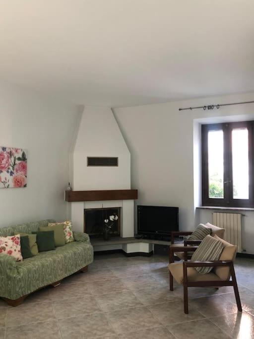 Casa Magnolia, Tranquilla E Centrale Apartment Nichelino Bagian luar foto